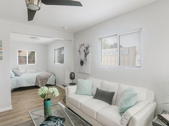 2nd image of 4205 1/2 Noyes St Unit 3