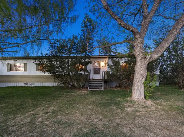 603 E Alberta Ave, Carmangay, AB T0L 0N0