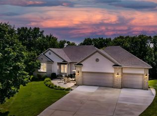 375 Breckenridge Pl, Owatonna, MN 55060