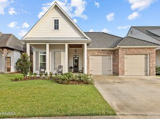 410 Habitat Ridge Dr, Broussard, LA 70518