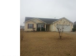 469 Raymond Dr, Winder, GA 30680