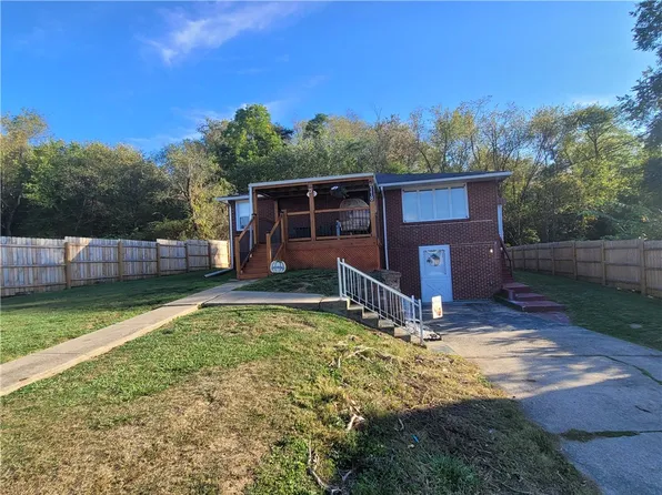 118 Vecchio Ln, Crabtree, PA 15624