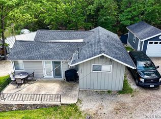140 Carefree Point Dr, Sunrise Beach, MO 65079