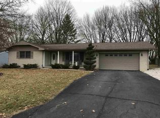 218 Holiday Ln, Greentown, IN