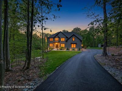 100 Highland Rd, Moscow, PA, 18444