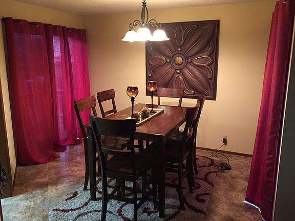 3rd image of 2315 Lakeshore Dr