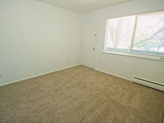 5th image of 511 Country Village Dr #16