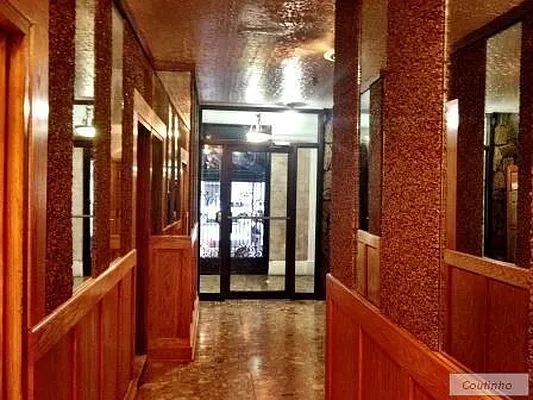 Rented by Charles Coutinho LLC | media 44