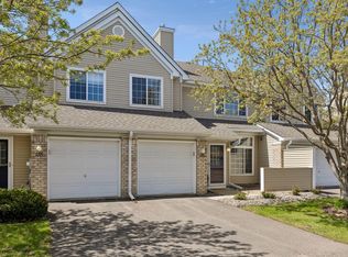 2200 Ranchview Ln N Unit 136, Plymouth, MN 55447