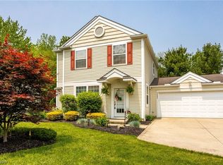 26690 Village Ln #23, Olmsted Falls, OH