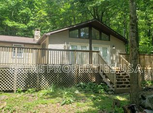 176 Rock Pool Rd, Acme, PA 15610