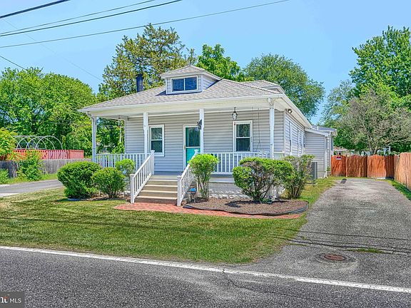 3rd image of 7741 Outing Ave