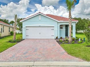 2071 Summersweet Dr, Alva, FL 33920