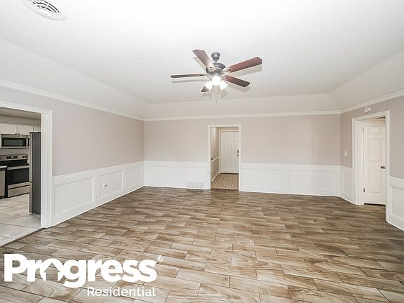 5th image of 7458 Stonington Dr
