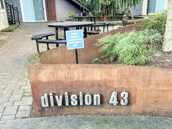 4315 SE Division St Unit C, Portland, OR 97206