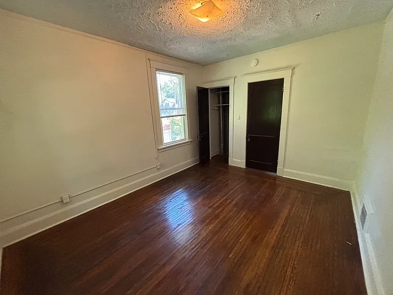 547 Considine Ave #2 — Photo 10