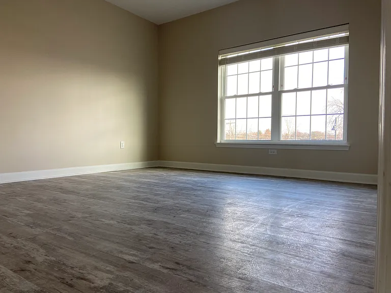 600 River Road Apartments — Photo 36