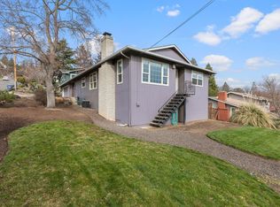 625 Chestnut St, Ashland, OR 97520