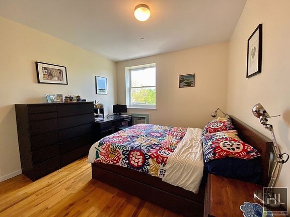 4th image of 257 15th St #3D