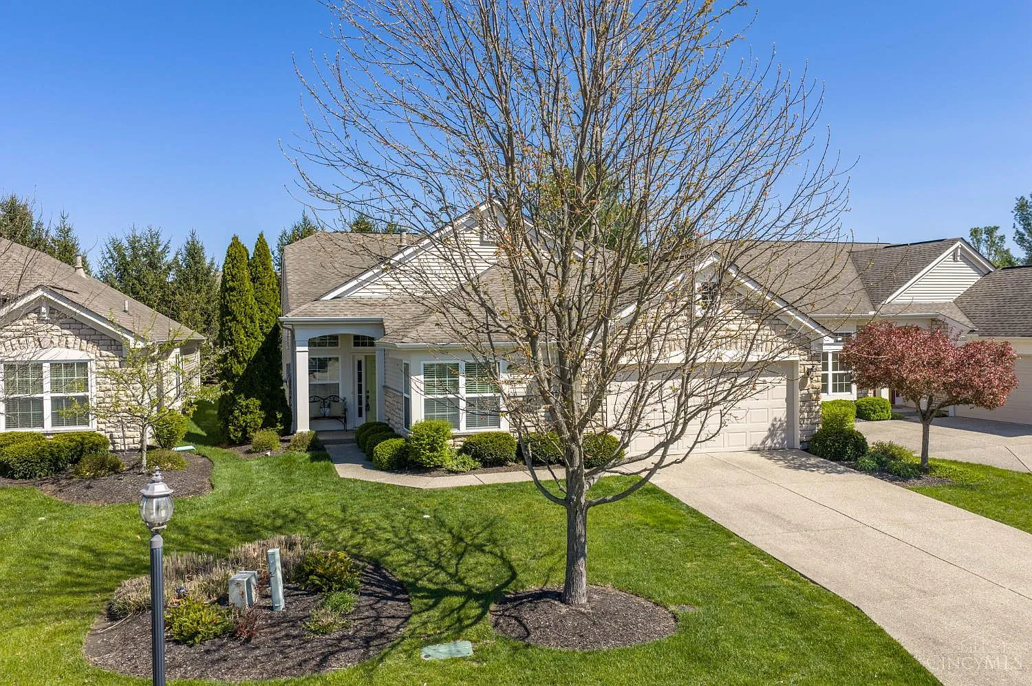 1056 Logan Lndg photo 1