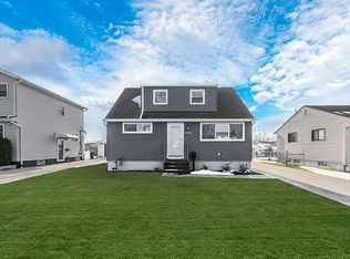 15825 Holland Rd, Brookpark, OH 44142