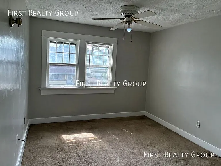 222 S Findlay St — Photo 7