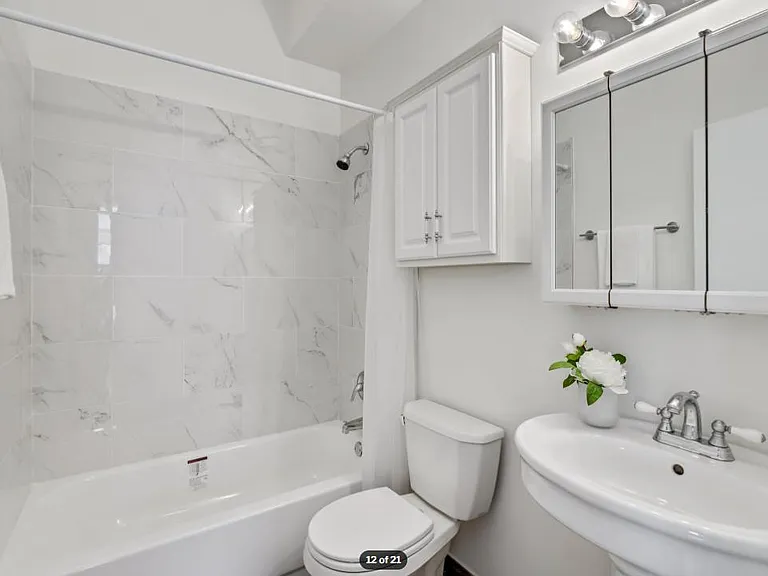 1701 N Sheffield Ave — Photo 5