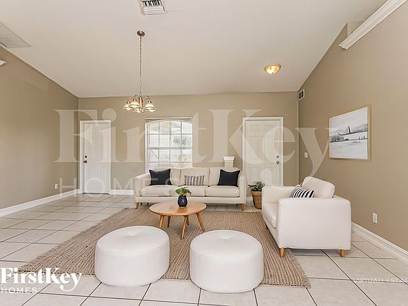 4th image of 4115 10th St SW