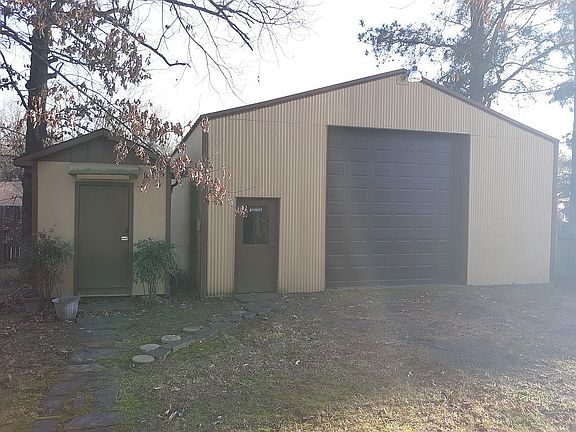 3rd image of 3804 E 5th St