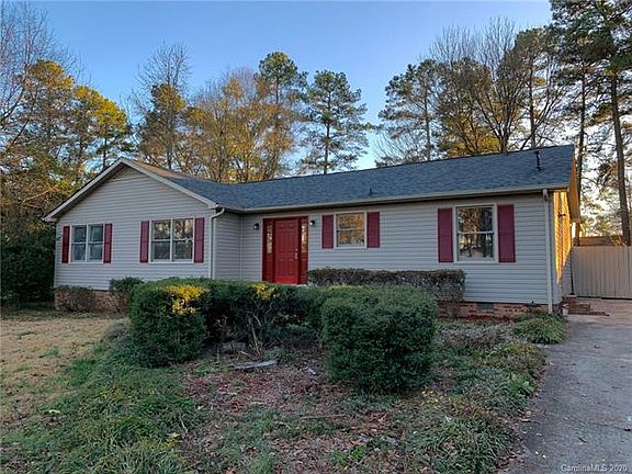 3rd image of 1633 Rivermont Dr