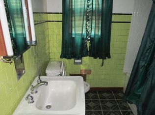 746 N Root St, Aurora, IL 60505