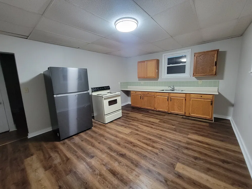 2 bed, 1080 sqft, $1,200 — Photo 4