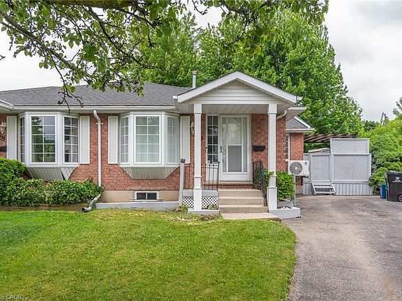 3rd image of 629 Settlersfield Ct #B
