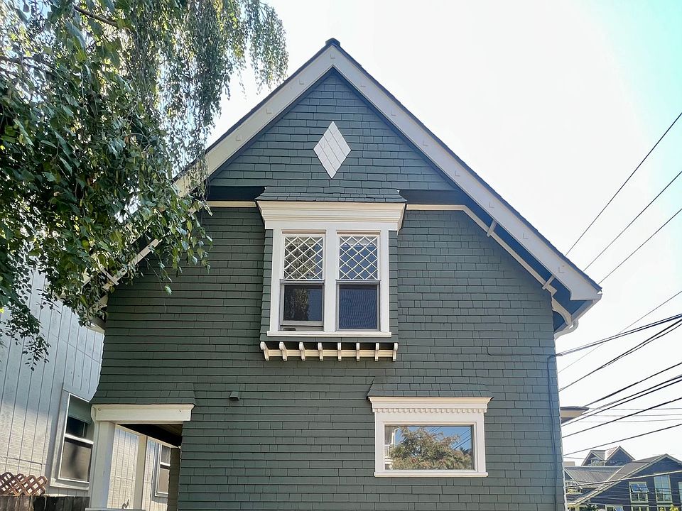 1st image of 1202 E Denny Way #1202