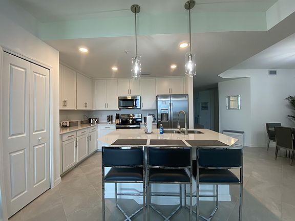 3rd image of 5807 Double Eagle Cir #4628