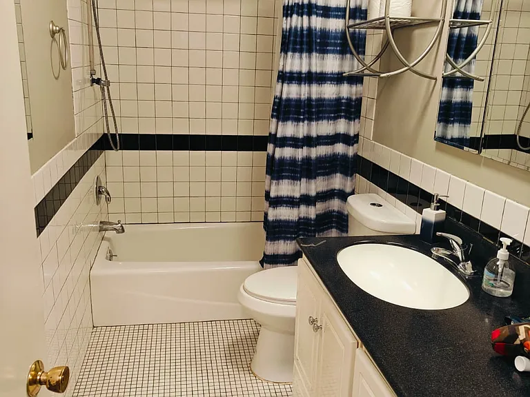 1401 Lake Youngs Way SE — Photo 5