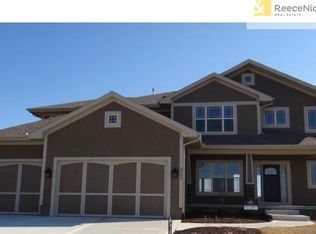 8900 SE 1st St, Blue Springs, MO 64064