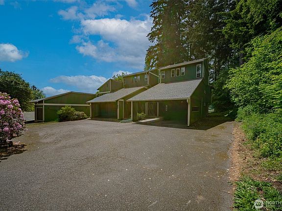 3rd image of 227 Lark Street SW #E