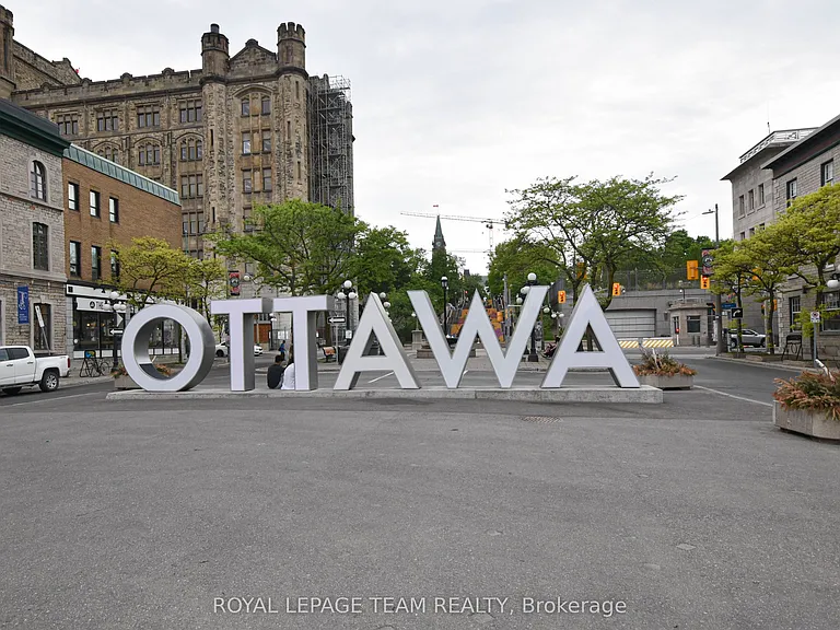 21 York St #1 — Photo 17
