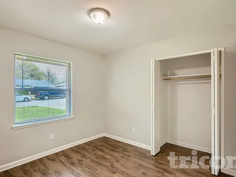 333 Clearfield Dr — Photo 9