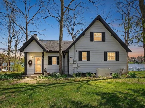 3525 S Indian Trl, Farmland, IN 47340