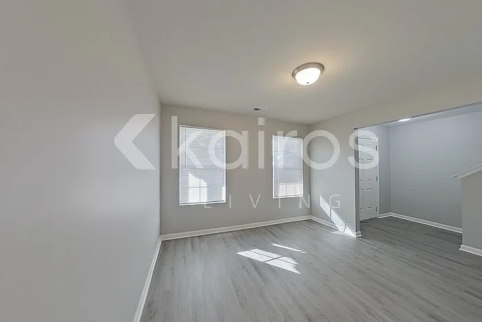 633 Canal St — Photo 4