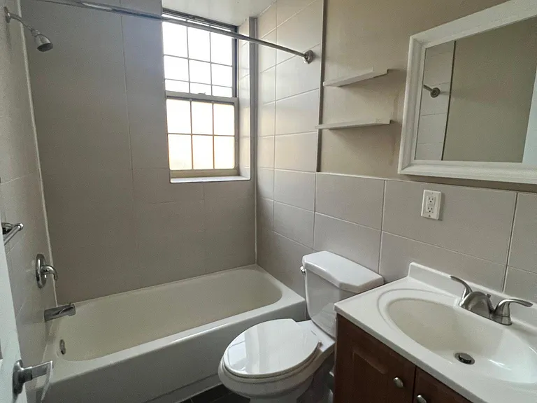 4721 Chestnut St #D — Photo 14