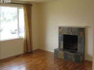 2581 Clark St, North Bend, OR 97459