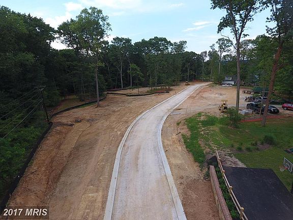 3rd image of 217 Hampton Park Cir