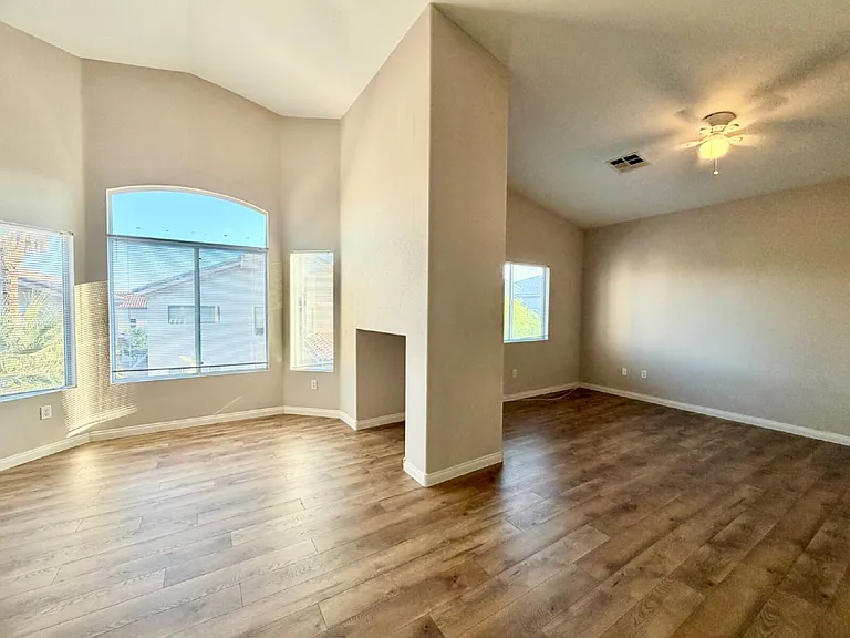 8917 Waltzing Waters Ct — Photo 21