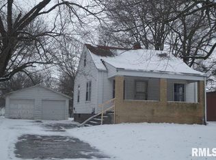 2401 Richards Ln, Springfield, IL 62702