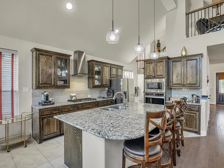 5520 Palisades Dr — Photo 16