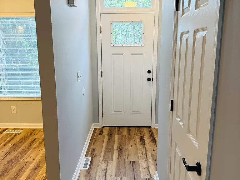 6956 Avery Rd — Photo 8