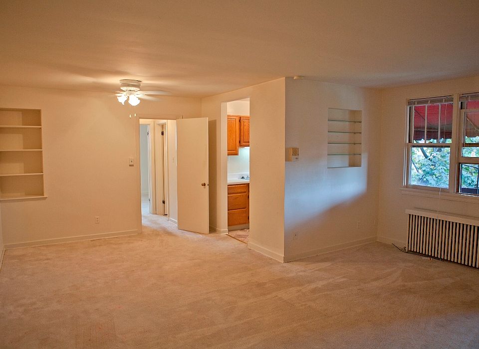 1st image of 809 College Ave APT 17